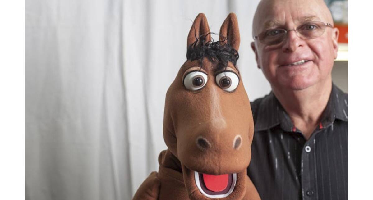 FROM THE HORSE’S MOUTH –  Giddy-up, the Kentucky elite equine is no naysayer. He and alter-ego,  ventriloquist Glenn Pearce, love nothing more than making people laugh.