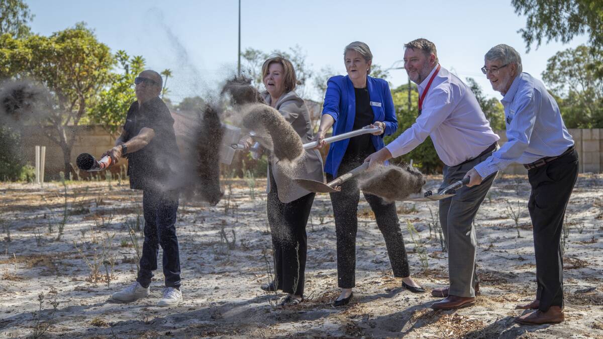 Prof Len Collard, Tonia Zeeman, Michelle Fyfe, Steve Okill and Clive Robertson turn the first sod. Picture supplied
