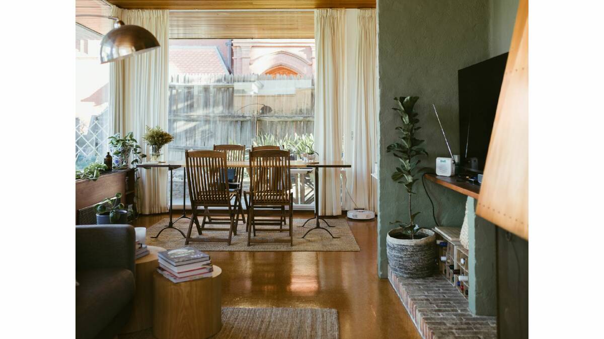 The downstairs living and dining area. Image credit: Renae Schulz (@renaeschulzphotography)