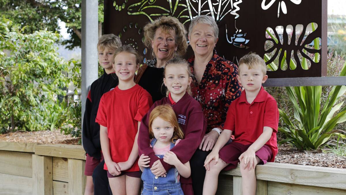 Primary Ethics volunteers Annie Bilton (left) and Sally Jope with (l-r) James Griffith, Elena Johnson, Sabine Johnson, Annabelle Griffith and Max Johnson at Umina Beach Public School. Photo: Andrea Buschner