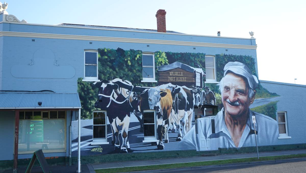 MUCH-LOVED: A mural of Ralph the Bullock Driver adorns the wall of the Federal Coffee Palace, a once-teetotal establishment that catered for travellers. 