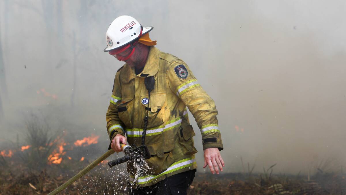 Fire crews fought a blaze at Nowra on the NSW south coast on Wednesday. Photo: Adam McLean