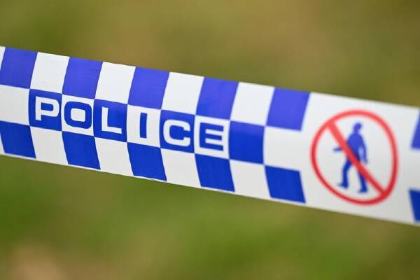 A man is dead and a woman has suffered serious head injuries at a home north of Brisbane. (James Ross/AAP PHOTOS)