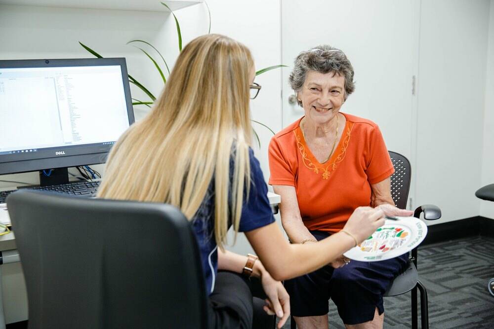 Participants at the UQ Healthy Living clinic can get dietary advice.