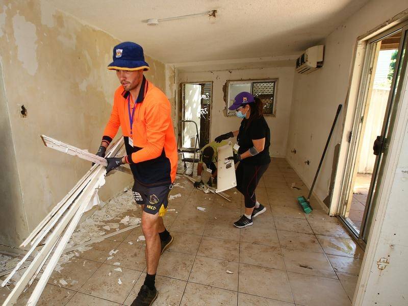 Queensland hopes to attract tradies from interstate to help with the flood clean-up.