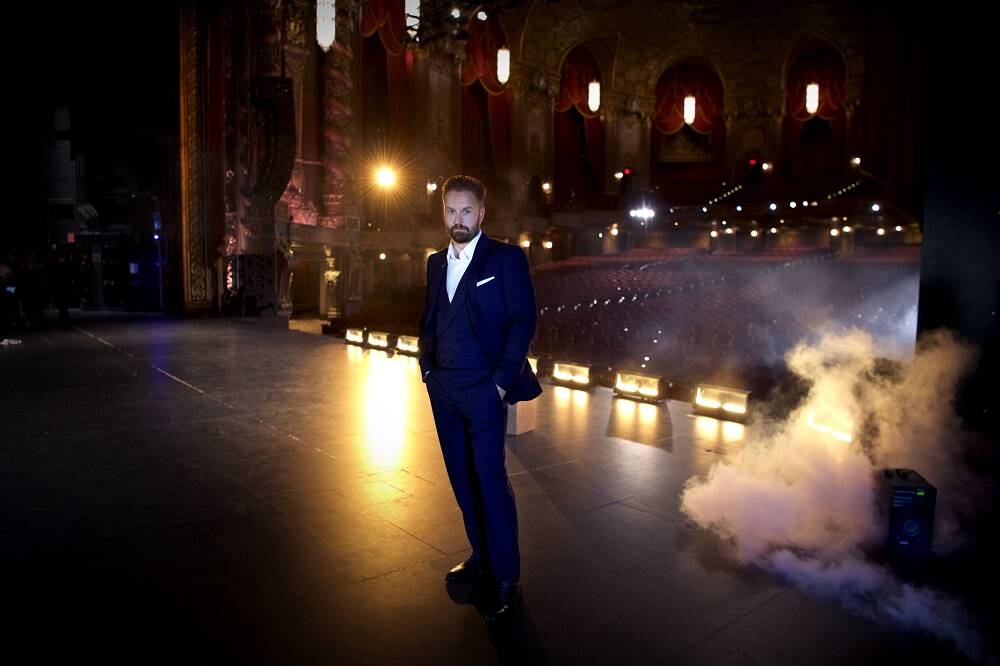 English tenor Alfie Boe is one of the entertainers who will perform during the cruise.