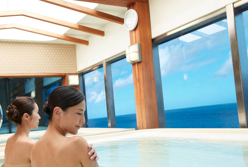 Relax in the spa on Diamond Princess.