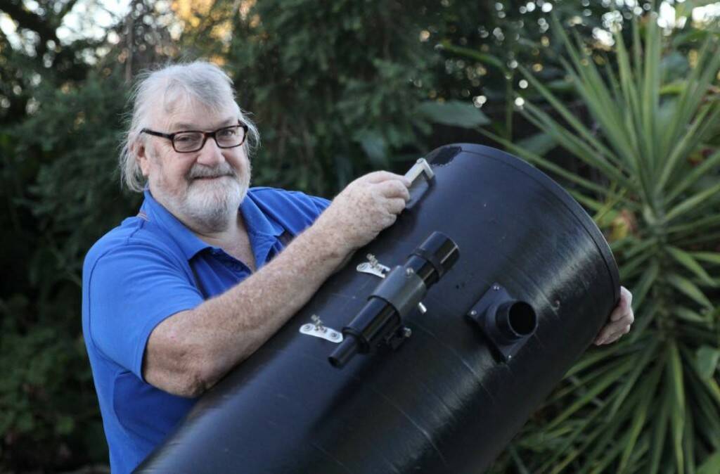 Long-time Wagga astronomer Michael Maher shares his advice to budding stargazers, as the world witnesses the oldest-known meteor shower.