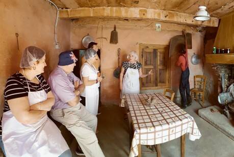 B&B guests enjoy a local cooking class.