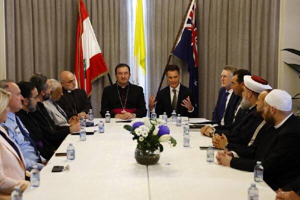 People must feel safe and secure when they go to worship, the NSW premier and faith leaders say. (Jonathan Ng/AAP PHOTOS)