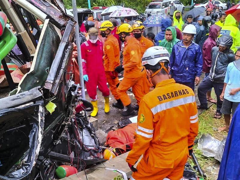 At least 13 people have been killed in a bus crash in Yogyakarta province, Indonesia.