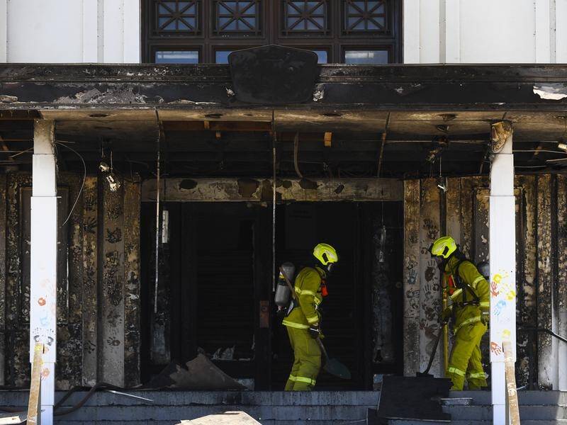 Some of the damage caused by last year's fire at Old Parliament House in Canberra has been fixed.