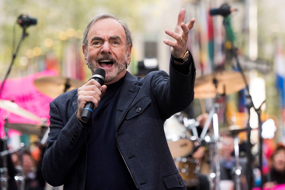 Neil Diamond has cancelled his Australian tour following advice from his doctor.