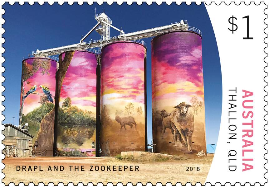 Drapl and The Zookeeper's Watering Hole mural depicts aspects of Thallon, including the spectacular sunsets and the picturesque Moonie River.