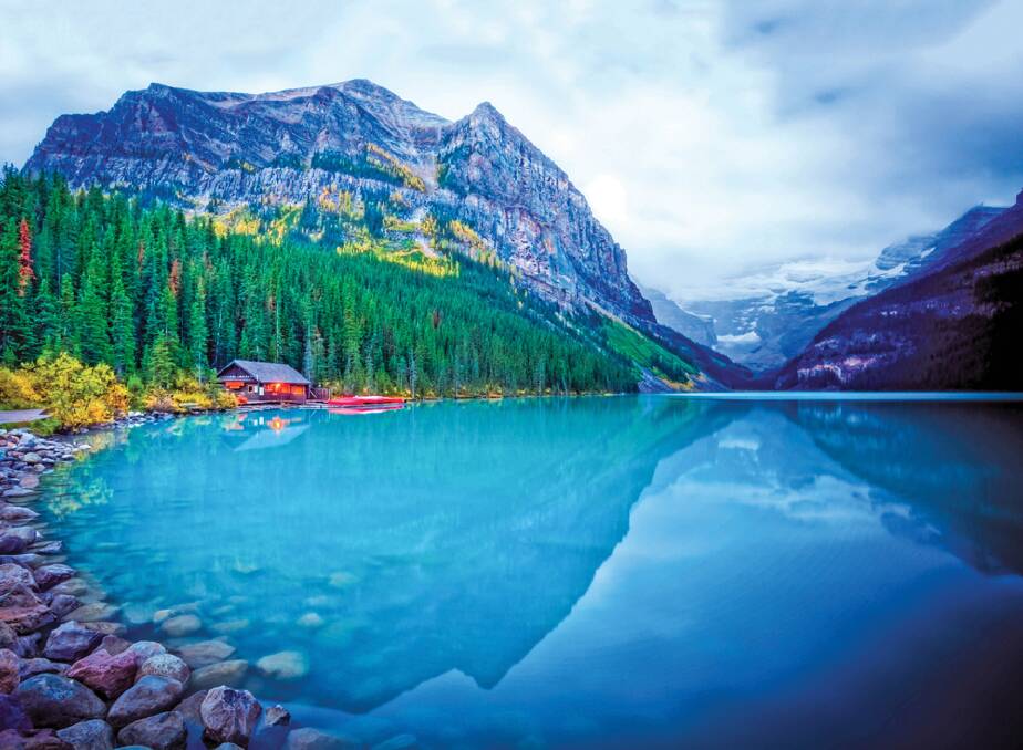 Visit beautiful Lake Louise with Evergreen