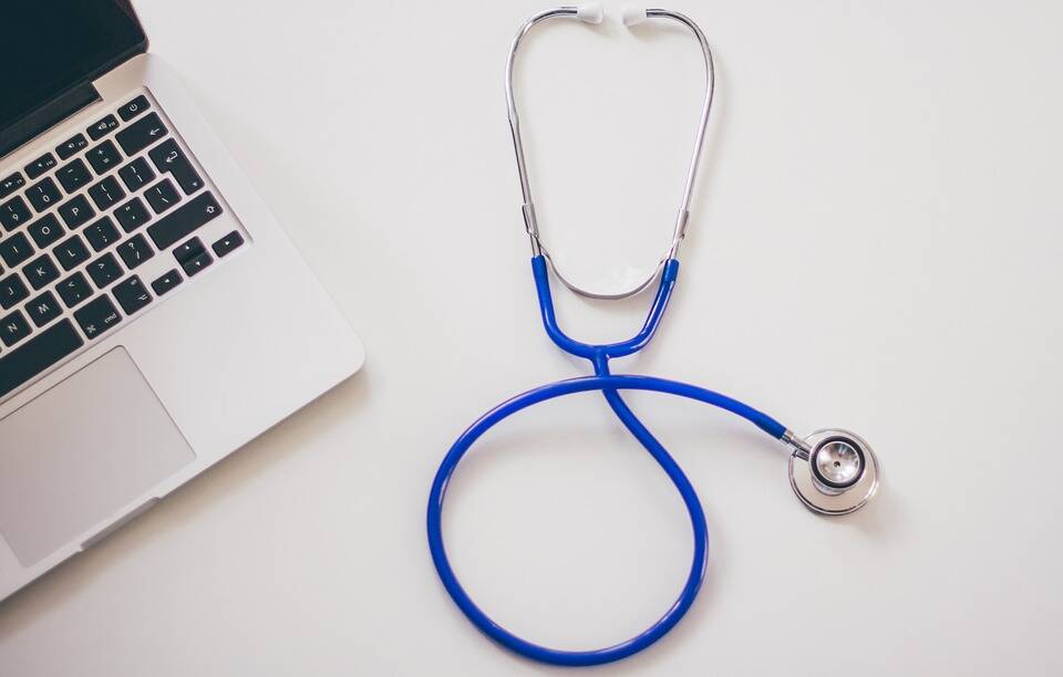 Aussies are in a bind when it comes to healthcare digitisation.