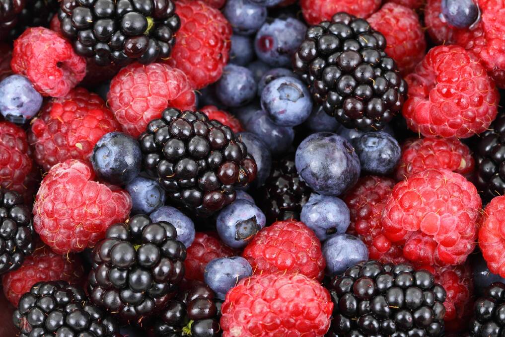 New research suggests eating foods that are rich in antioxidants may reduce the risk of type 2 diabetes.