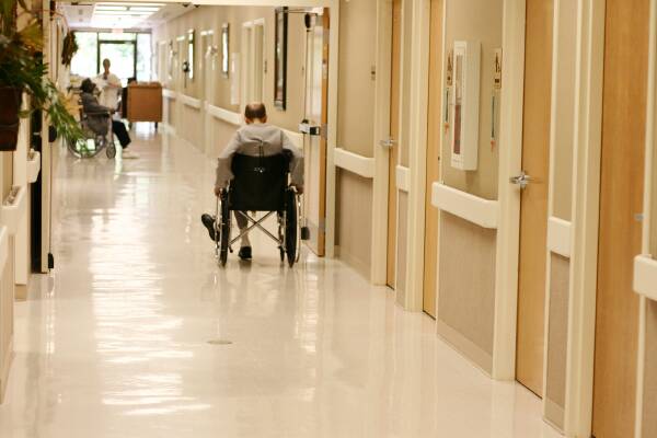 Minimum qualification for care workers would increase safety for elderly Austtralians says report. ACM file picture