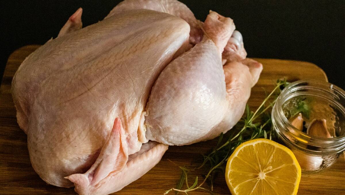 Properly defrosted raw chicken can be refrozen. Photo by JK Sloan on Unsplash